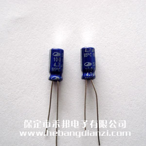 4.7UF 100V铝电解